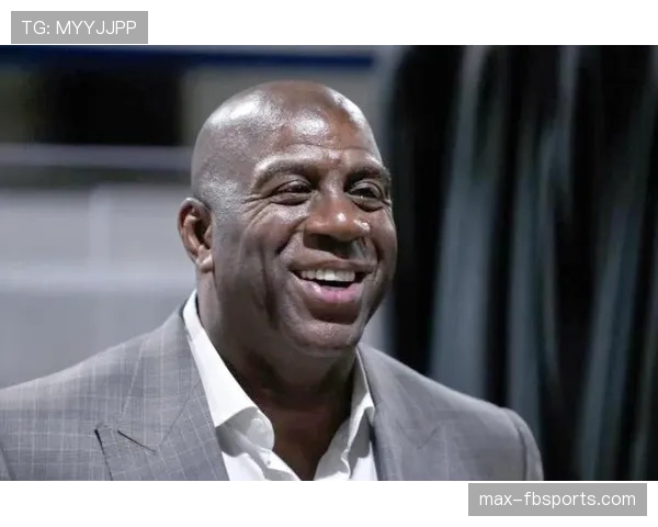 约翰逊无球跑动提升效率 明显超越队内同位置球员